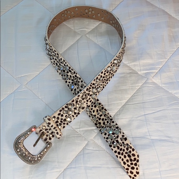 Cara Cowhide Belt Size M - Picture 3 of 7